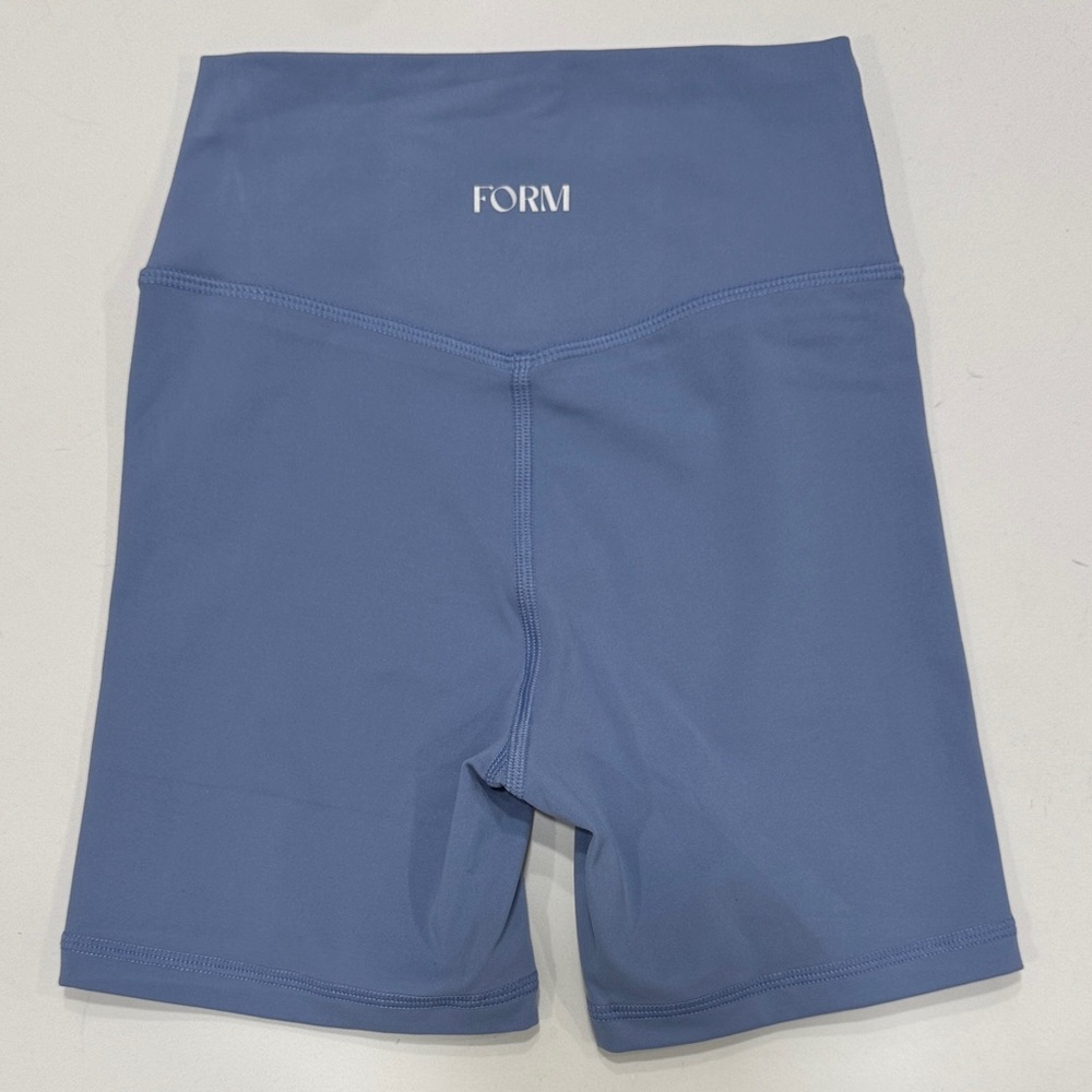 Form Core Biker Shorts - Picture 4 of 4